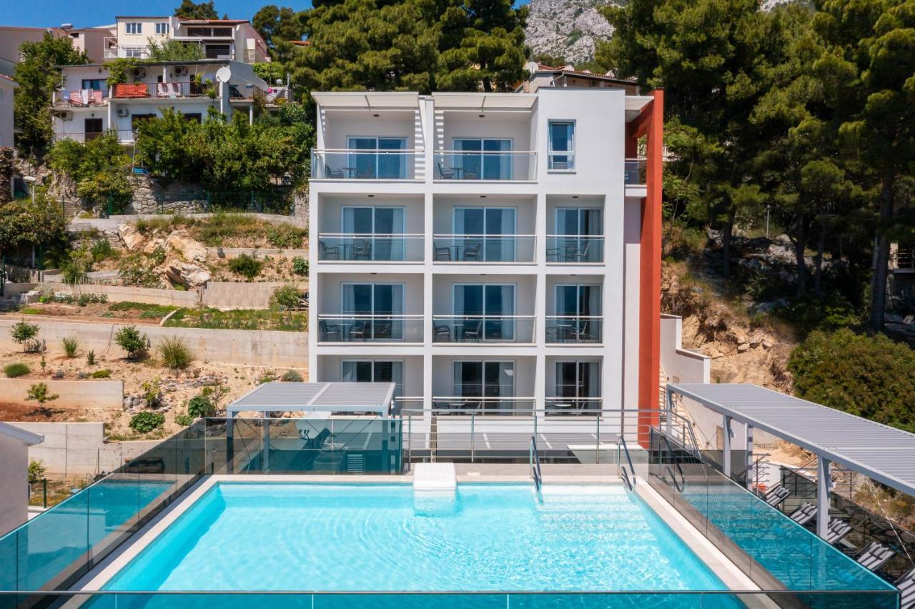 Noemia Apartments Baska Voda Luaran gambar