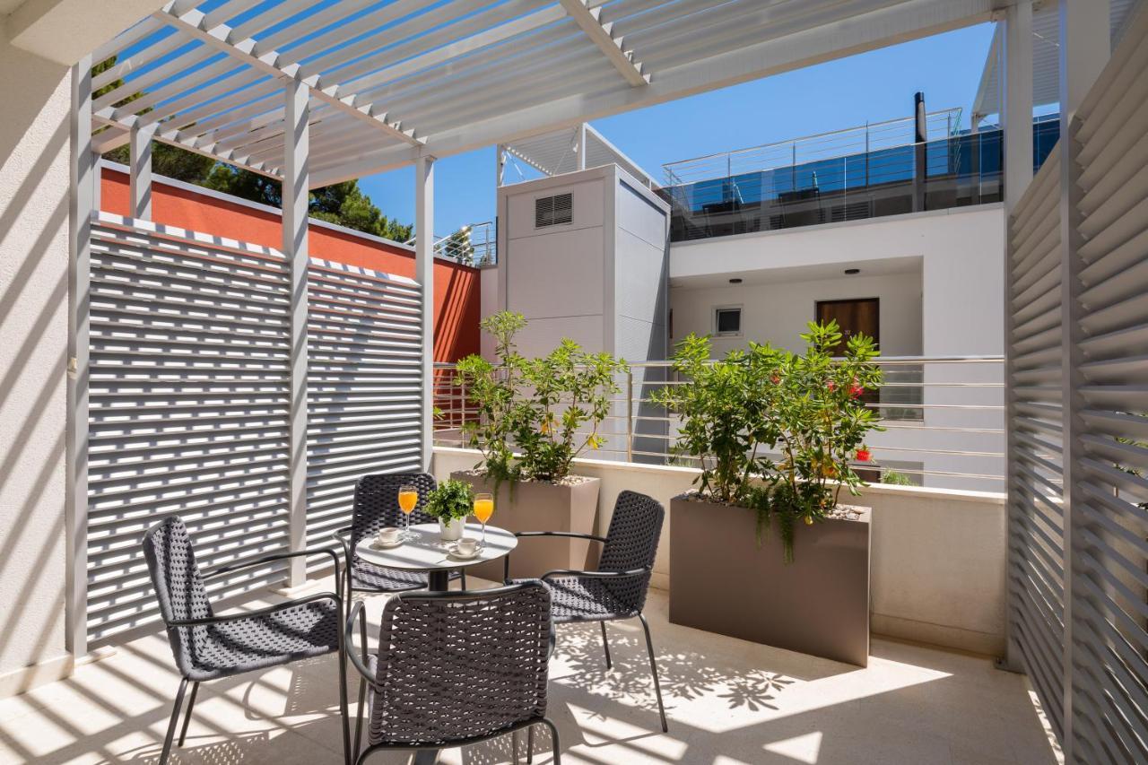 Noemia Apartments Baska Voda Luaran gambar