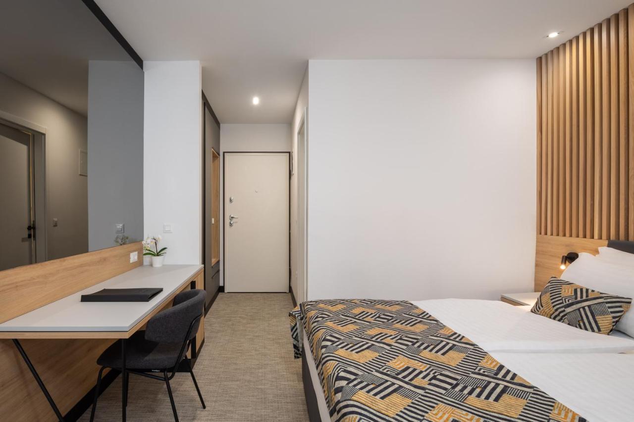 Noemia Apartments Baska Voda Luaran gambar