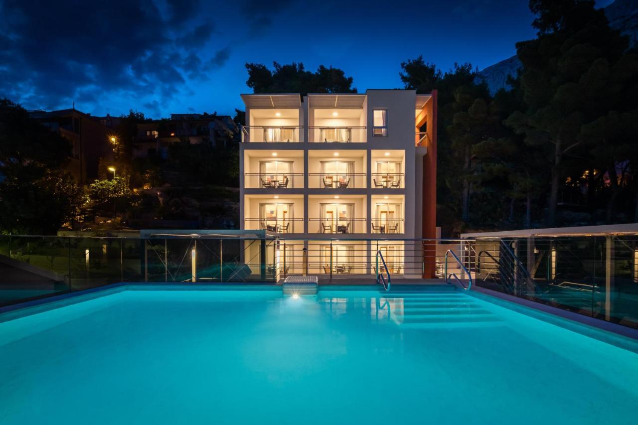 Noemia Apartments Baska Voda Luaran gambar