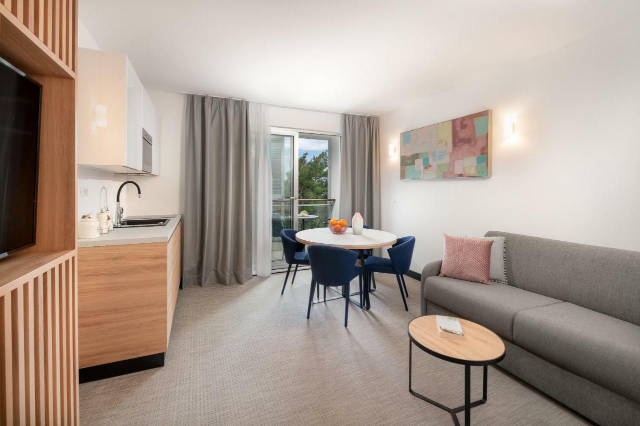 Noemia Apartments Baska Voda Luaran gambar